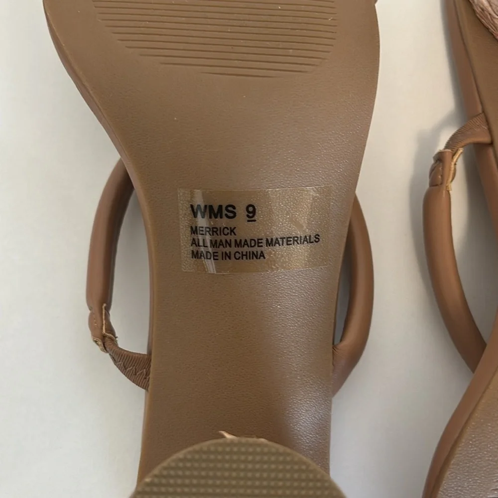 Dolce Vita Tan Heels Modern Minimalist Design